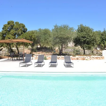 Trullo Fragnelli * تْشيستيرنِنو